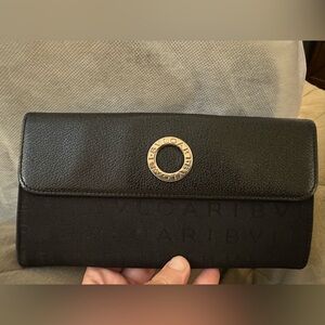 Bvlgari Wallet in like new condition